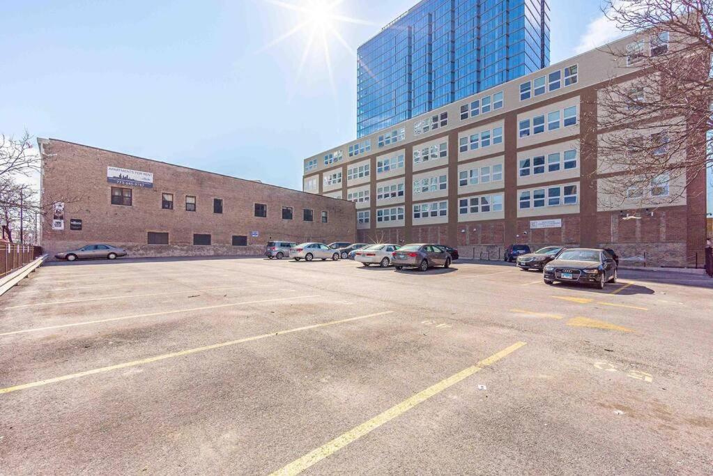 Spacious 2Br Vacation Rental With City View, Optional Parking And Gym Near Mccormick Place & Downtown Chicago Attractions 외부 사진