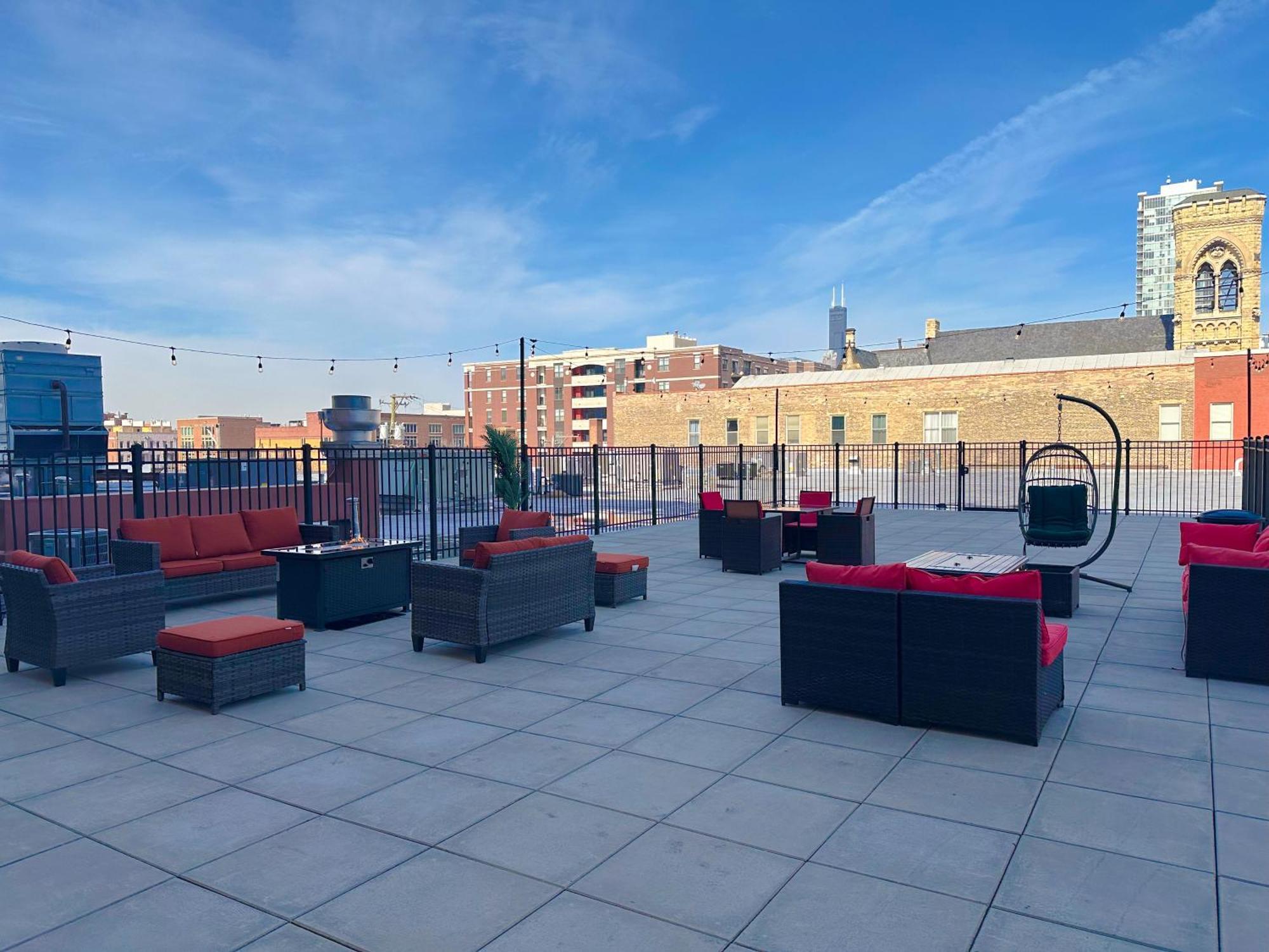 Spacious 2Br Vacation Rental With City View, Optional Parking And Gym Near Mccormick Place & Downtown Chicago Attractions 외부 사진